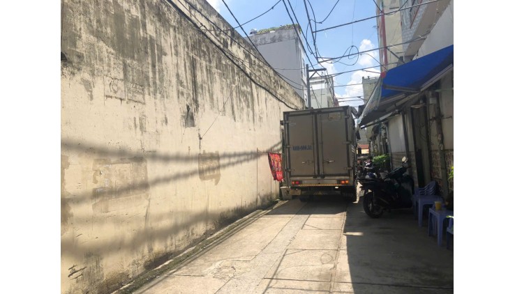 Bán nhà 236m2 Bình Tân  thấp hơn định giá ngân hàng.