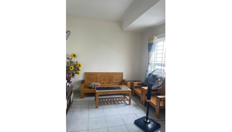 Chính chủ cho thuê căn hộ 3PN có nội thất sẵn tại chung cư 35 Hồ Học Lãm. giá 7,5tr