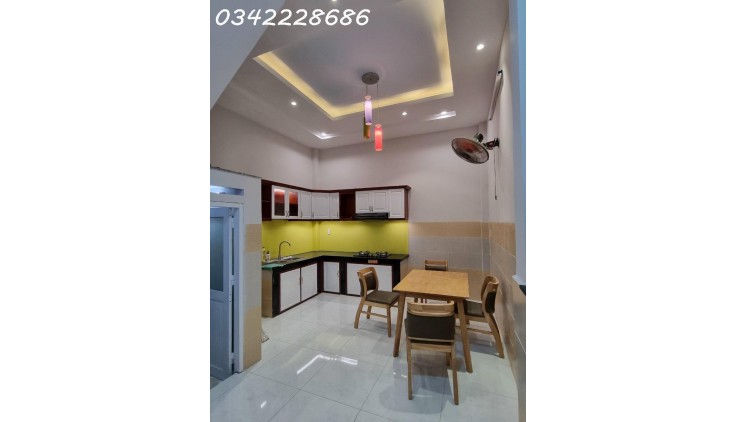 Bán nhà trước mặt đường gò xoài, sắm sửa đông đúc đến 11 đêm,4 tầng lầ, nở hậu L