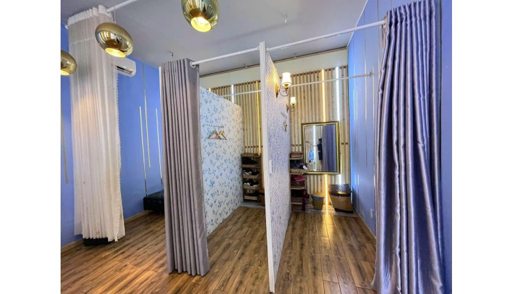 Sang tiệm tại Gò Vấp hoặc thanh lý toàn bộ dùng chỉ với 28tr là có tiệm đẹp rồi ạ.