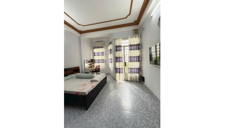 BÁN ĐẤT TẶNG NHÀ 3 TẦNG MỚI ĐẸP, TRUNG TÂM TÂN BÌNH GẦN ETOWN CỘNG HÒA
