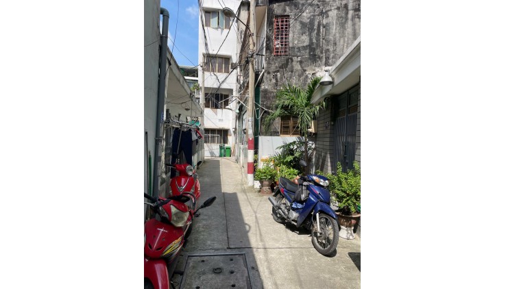 BÁN ĐẤT TẶNG NHÀ 3 TẦNG MỚI ĐẸP, TRUNG TÂM TÂN BÌNH GẦN ETOWN CỘNG HÒA