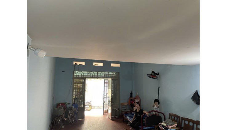 Bán nhà Tân Bình- Âu cơ, chính chủ lâu đời, 3 T, 51m2(4.6*11m), hoàn công đủ, hẻm thông, 5.8T