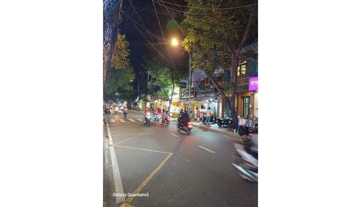 Bán nhà Mặt Tiền Vĩnh Hội  ngay  Khánh Hội - Tôn Đản, Q4, 3.8x19m, 4 T - 4PN, 16.9 tỷ.