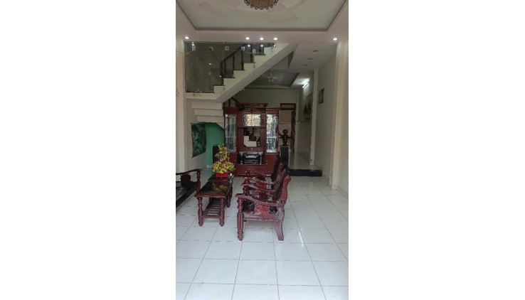 CHỦ GẤP BÁN MT GIẢM SÂU 200TR GIÁ CHỈ 3.6 TỶ 60M2 NHÀ 2 TẦNG HXH THÔNG