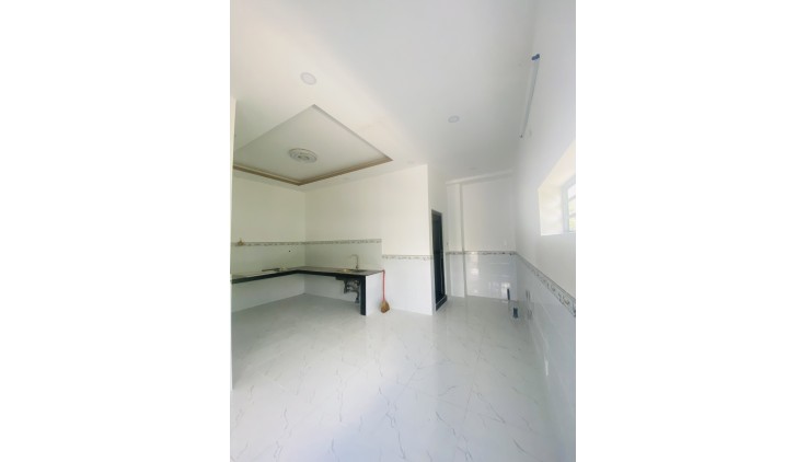 Nhà mới 2 tầng 139m2 Bình Chánh QL1 ngang 6m chỉ 4 tỷ TL.