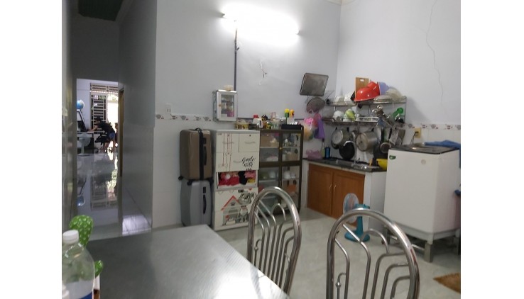 Bán nhà vị trí đẹp  hẻm 7M Hòa Bình quận Tân Phú 4 x 19 chỉ 5.6 tỷ tl tôt