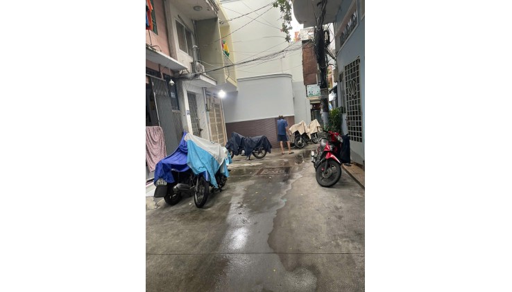BÁ CHÁY QUẬN 10 - ĐƯỜNG BÀ HẠT - HẺM TRƯỚC NHÀ 4M - SÁT MẶT TIỀN - HẺM THÔNG TRƯỚC NHÀ 4M   - 32M2 - 4 TẦNG BTCT -
