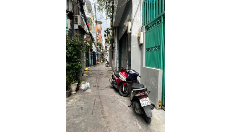 NHÀ ĐẸP 3 TẦNG BTCT 34M2 Ở NGAY, TIỆN KINH DOANH ĐỈNH - GIA CHỦ THIỆN CHÍ- TRUNG TÂM QUẬN 10