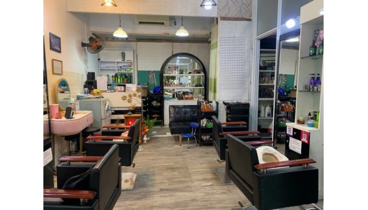 Nhà Bè  ! Sang Salon Tóc – Nail Mới , MB thuê hiện trả chỉ có 6,5 tr/ tháng , Tel : 0943629139 ( Chính chủ )
