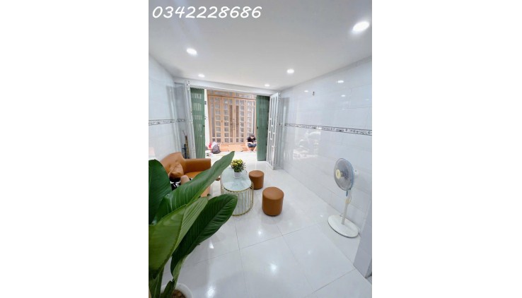 Bình Tân, Nhà mới đẹp 2 tấm rưỡi,Hạ giá 300 triệu bán lỗ về quê.Chỉ còn 2tyr430 triệu.