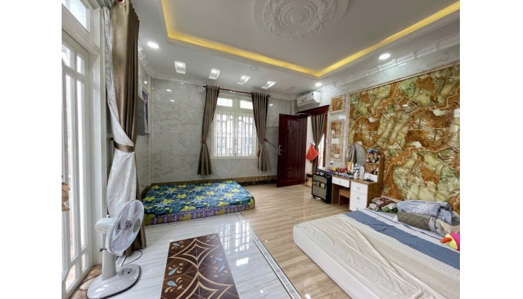 Bán Gấp Biệt Thự góc 2 mặt tiền Đ số 15 BHH hẻm 8m thông 100m2 ,4 Tầng đúc BTCT Nhỉnh 12 tỷ