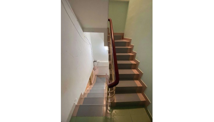 Bán nhà riêng 48m2 4 tầng 4 pn Nguyễn Thị Tần phường 2 quận 8 giá chỉ 9 tỷ