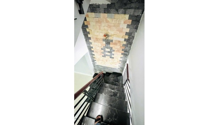 NHÀ 3 TẦNG SÁT VÒNG XOAY AN LẠC HẺM XE TẢI 80M2 GIÁ NHỈNH 5 TỶ