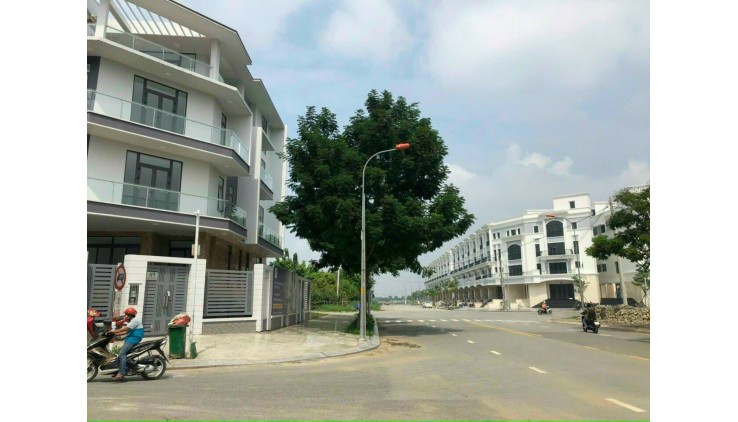 Cho thuê văn phòng 177m2, căn góc Số 89 Khu dân cư Vạn Phúc,P.Hiệp Bình Phước,Thủ Đức