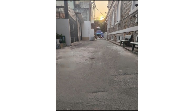 Nhà Vị Trí VIP Nguyễn Ảnh Thủ 95mz, Nhỉnh 5 tỷ Phường Tân Chánh Hiệp Quận 12
