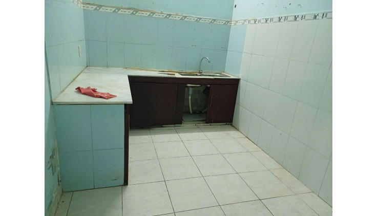 NHÀ NGAY NHÀ VĂN HÓA THIẾU NHI - HẺM XE HƠI VÔ NHÀ - CÁCH CHỢ HÓC MÔN 200M - ĐI BỘ RA SIÊU THỊ COOPMART.