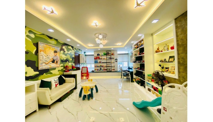 CẦN BÁN BIỆT THỰ TRẦN XUÂN SOẠN Q7, NHÀ FULL ĐẦY ĐỦ NỘI THẤT CAO CẤP SANG TRỌNG