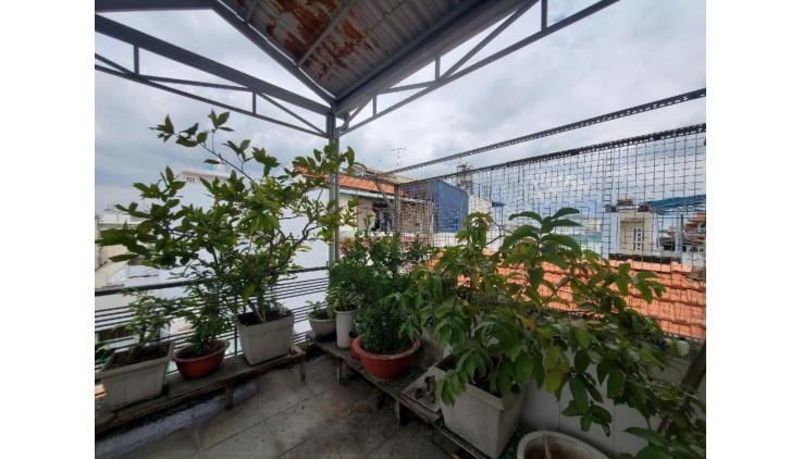 HIẾM HXH TỚI NHÀ GẦN MẶT TIỀN 20M GIÁ TỐT NHỈNH 7TỶ. NGANG GẦN 5M - NHÀ 4 TẦNG BTCT SỔ VUÔNG VỨC - CHỦ BÁN ĐI ĐỊNH CƯ.