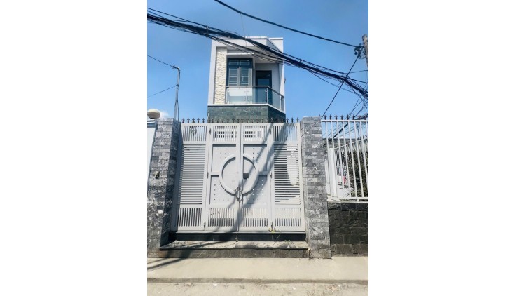 LÔ Góc, Hẻm xe hơi, Cách Chợ Thủ Đức 500m, DTs 120m2, giá chỉ 4 ty nhỉnh