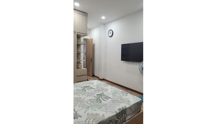 Bán nhà đẹp hẻm oto kế MT Tân Hương quận Tân Phú 3.6 x 9M -4T chỉ 4.8 tỷ tl