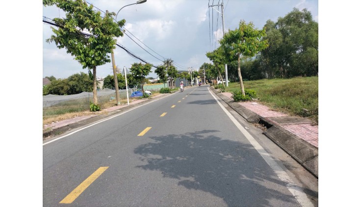 Bán xưởng mặt tiền Tân Hiệp, hơn 600m2, gần QL 22, giá 10 tỷ + x tỷ