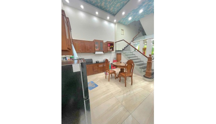 MẶT TIỀN KHU VIP BÌNH TÂN HIẾM NHÀ BÁN - VỊ TRÍ ĐẮC ĐỊA - KINH DOANH SẦM UẤT - THÔNG SỐ VÀNG (5*18) - VỈA HÈ 4.5M