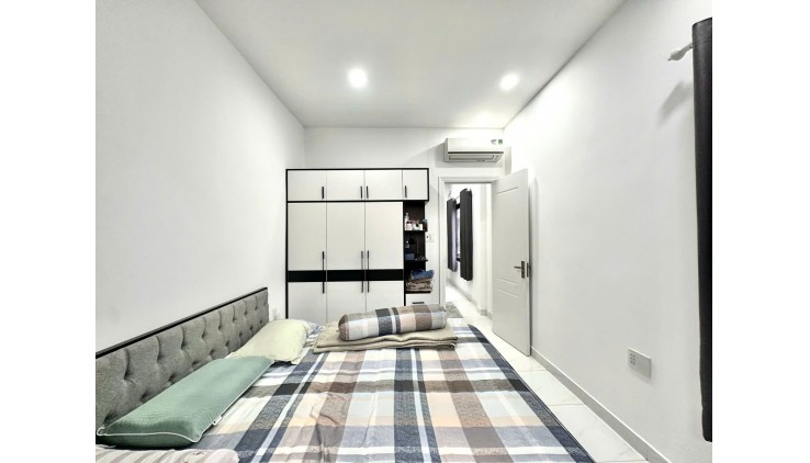 NHÀ ĐẸP PHAN VĂN TRỊ , PHƯỜNG 11, QUẬN BÌNH THẠNH
VỊ TRÍ SIÊU ĐẸP - SÁT MẶT TIỀN 41/50m2 - 2 TẦNG - KINH DOANH ĐỈNH 
7.4 T.Ỷ