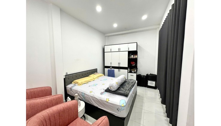 NHÀ ĐẸP PHAN VĂN TRỊ , PHƯỜNG 11, QUẬN BÌNH THẠNH
VỊ TRÍ SIÊU ĐẸP - SÁT MẶT TIỀN 41/50m2 - 2 TẦNG - KINH DOANH ĐỈNH 
7.4 T.Ỷ