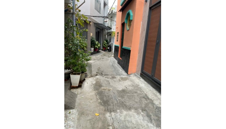 Nhà siêu đẹp - thiết kế hiện đại . 38M2 - lý thái tổ - tặng toàn bộ nội thất - NGANG 4M - AN NINH - 4 TẦNG