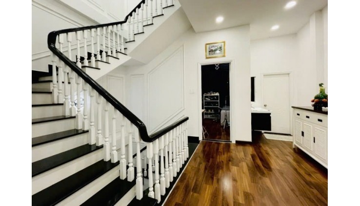 Bán nhà Hẻm 8m Trương Công Định - Bàu Cát, 7.4x12.5m,  C4 - tiện xây Biulding, 15.2 tỷ