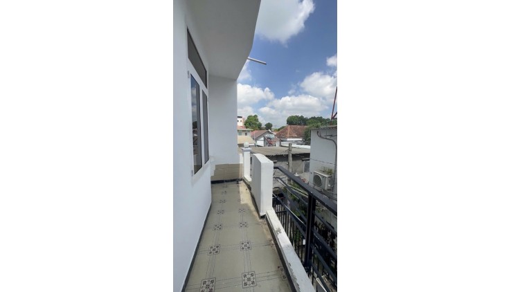 NHÀ CỰ.C ĐẸP Ở NGAY - 62M2(5x12,1m) CHỈ 4,15 TỶ - LINH CHIỂU THỦ ĐỨC