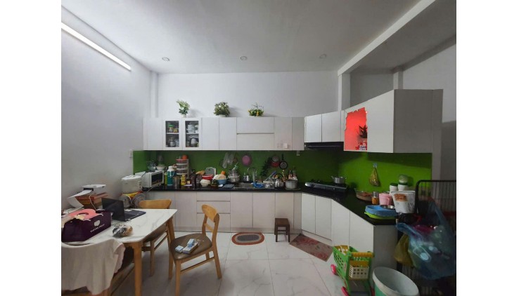 Bán nhà riêng  60m2 2 tầng BTCT phường 4 quận 8 Tám Danh giá chỉ 6,8 tỷ