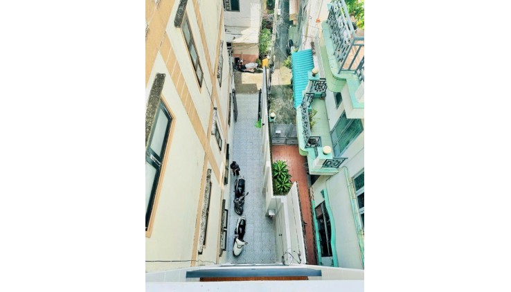 NHÀ TT PHÚ NHUẬN- VỊ TRÍ ĐẸP.GIÁ TỐT.9TỶTL.