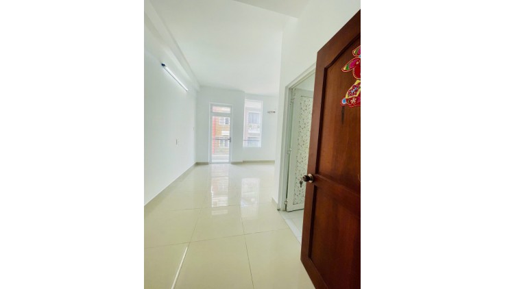 Ngân hàng định giá 6ty4 chào bán 5ty7 nhà mặt tiền KD Đ số 8 sát vách Aeon Tân Phú 120m2,2Tầng Nhỉnh 5tỷ