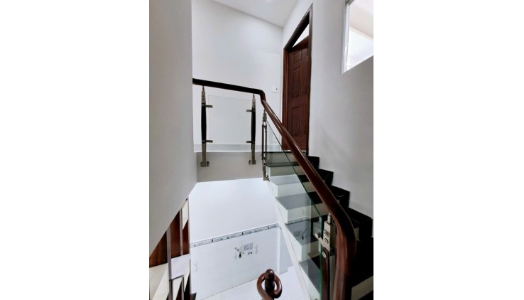 CĂN HỘ DỊCH VỤ 4 TẦNG, DÒNG TIỀN SẴN 32TR/ THÁNG - SÁT HIMLAM, QUẬN 7