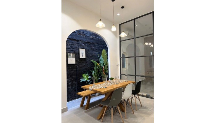 BÁN NHÀ  71M2 - TT QUẬN 7 , 4 CHỖ TỚI NHÀ, PHƯỜNG TÂN HƯNG, QUẬN 7.