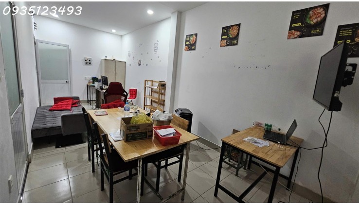 Cho thuê Văn Phòng giá rẻ Tân Phú, 40m2 chỉ 6 triệu, đầy đủ bàn ghế, sofa giường, máy lạnh, máy in, tivi.