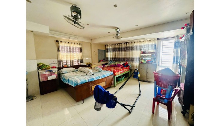 Bán nhà riêng quận 7 66m2 4 tầng 4pn phường Phú Thuận giá chỉ 7,9 tỷ