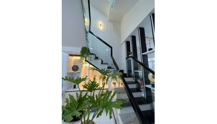 SIÊU PHẨM BIỆT THỰ MINI THIẾT KẾ HIỆN ĐẠI TT BÌNH THẠNH HẺM XE HƠI.TẶNG NỘI NHỈNH 8TỶ.