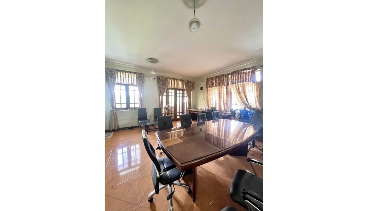 Bán Biệt Thự Khu Vip Sân Bay, Phổ Quang, P2, Tân Bình, 415m2, DT 14.1m x 29m, 83 tỷ TL