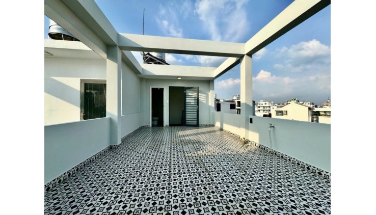 TT BÌNH THẠNH ĐƯỜNG NGUYỄN THƯỢNG HIỀN HẺM KHU SẦM SUẤT.