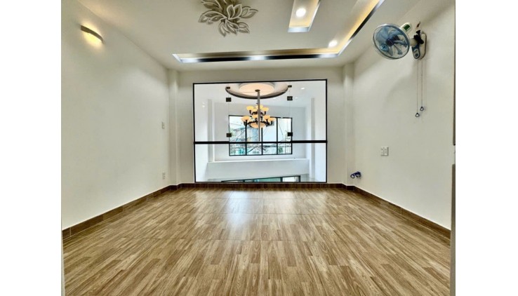 TT BÌNH THẠNH ĐƯỜNG NGUYỄN THƯỢNG HIỀN HẺM KHU SẦM SUẤT.