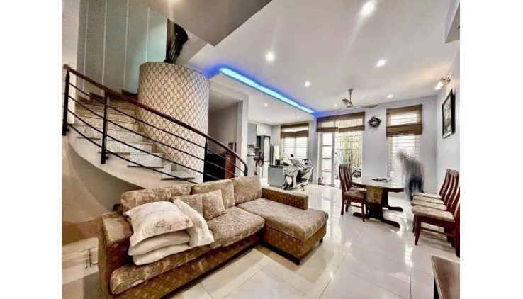 Huỳnh Văn Bánh - Phường 17 - Quận Phú Nhuận - 62m2 - 6,5 tỷ