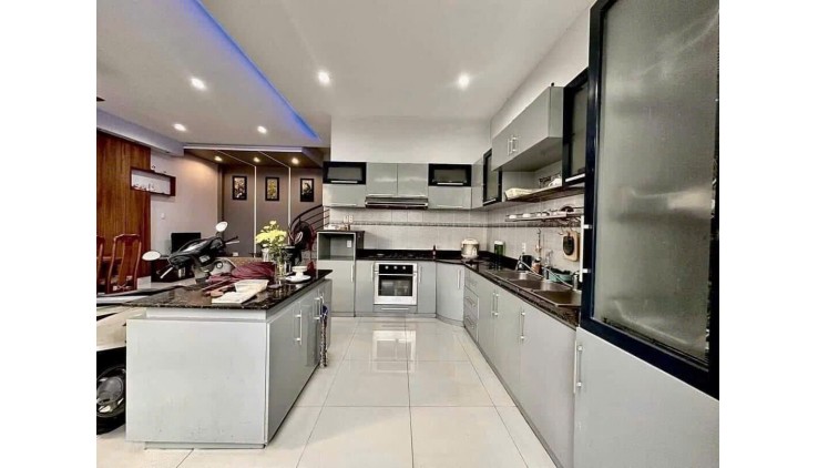 Huỳnh Văn Bánh - Phường 17 - Quận Phú Nhuận - 62m2 - 6,5 tỷ