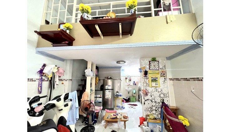 Bán Gấp nhà Nguyễn Sáng đi bộ ra chợ Nguyễn Đỗ CungTân Phú 30m2 ,3 Tầng Nhỉnh 3 tỷ