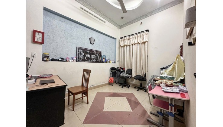 Bán nhà mặt tiền biệt thự quận 7 Tân Quy 10*26 3pn giá chỉ 29 tỷ