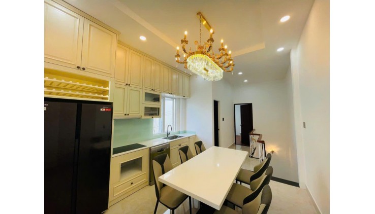 CHÍNH CHỦ Cần Bán Nhanh Căn Nhà Mặt Tiền Đẹp Vị Trí Tại Quận Bình Thạnh, TP HCM