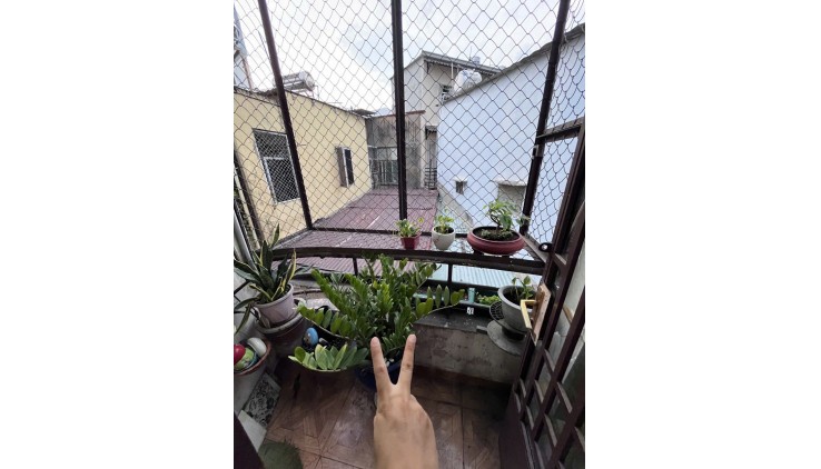 Bán nhà sát sân bay chỉ hơn 2 TỶ CÒN THƯƠNG LƯỢNG