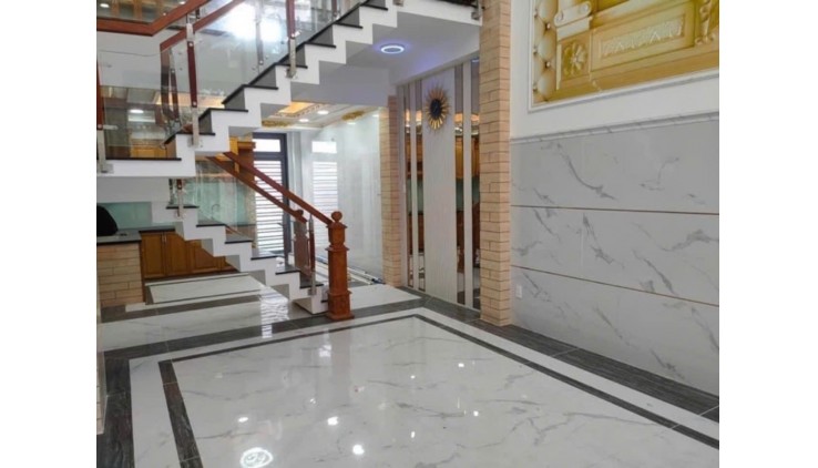 NHÀ MỚI 5 TẦNG-KHU PHÂN LÔ ĐỒNG BỘ-CHÍNH CHỦ XÂY NÊN-52M2 -HẺM NHỰA 7M